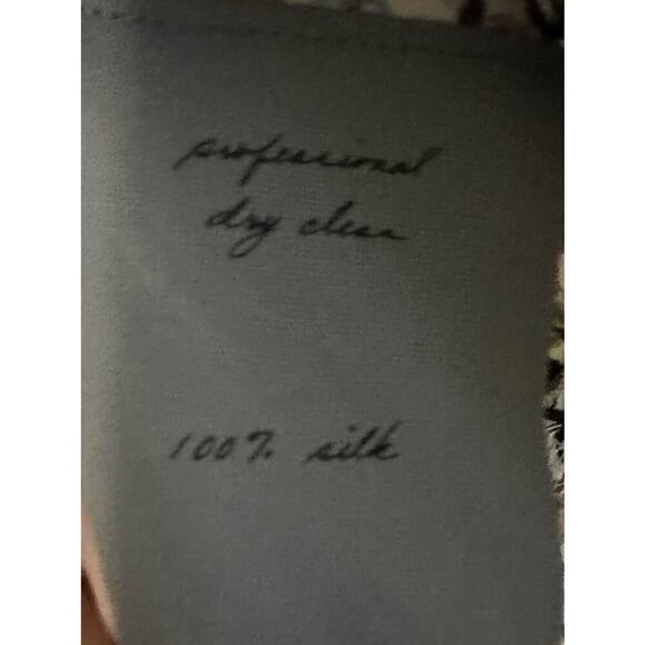 RAQUEL ALLEGRA Silk High-Low Short Sleeve Boxy Crop Fit Raw-Edge Blouse Top - 0 - Picture 3 of 6